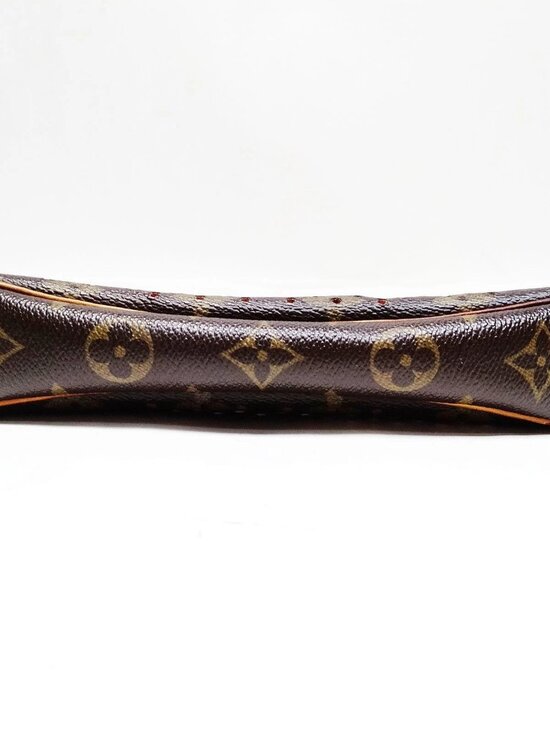 Authentic Louis Vuitton Pochette Accessoires Perforated Monogram Bag - Picture 8 of 16